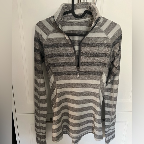 L-12 🍋Lululemon🍋Race Your Pace 1/2 Zip
Marshmallow Stripe Heathered Slate - Picture 6 of 7